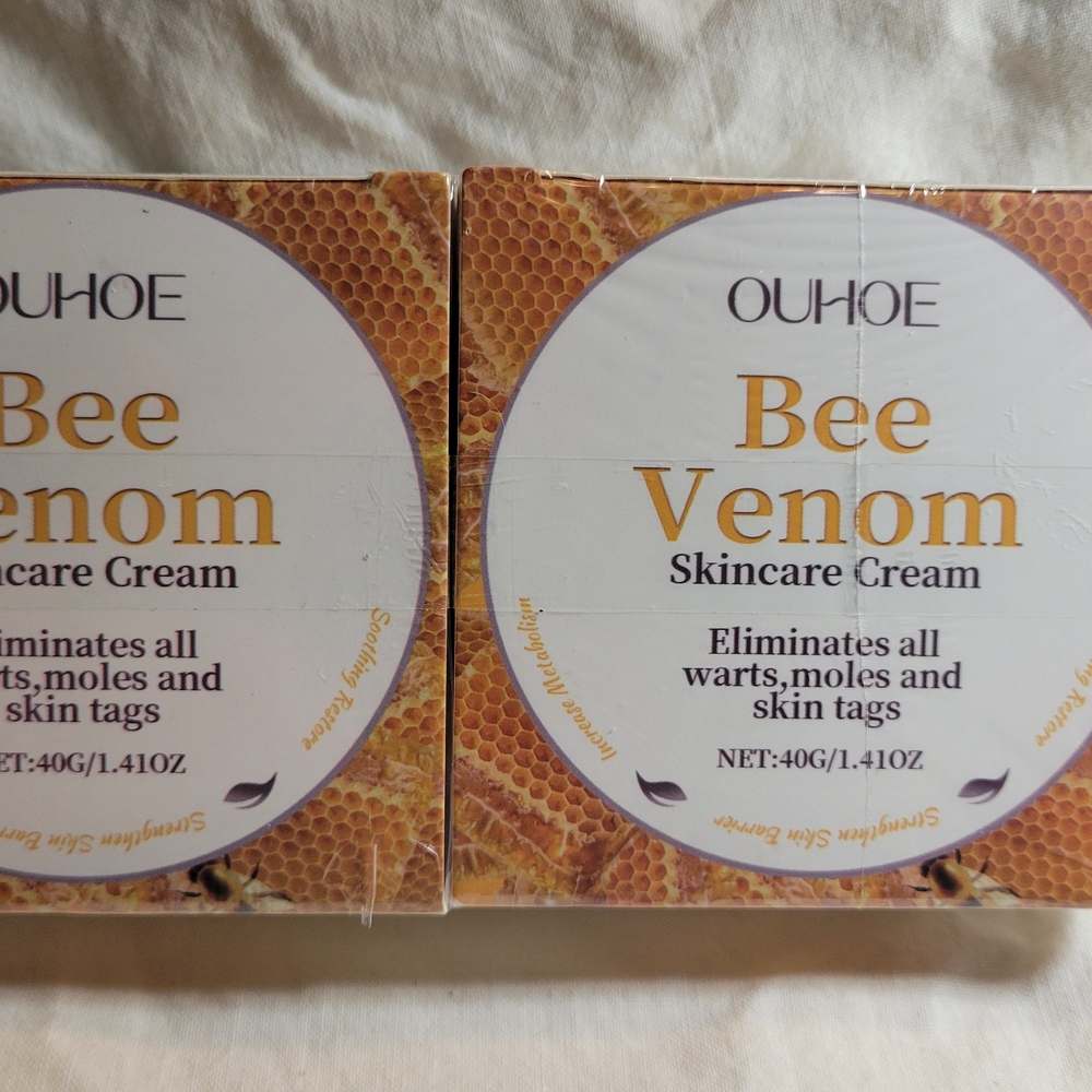 Gold Bee Venom Moisturizer
